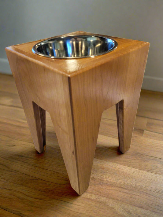 Dog Dish Stand, 15 inches tall, 1-place, Cherry